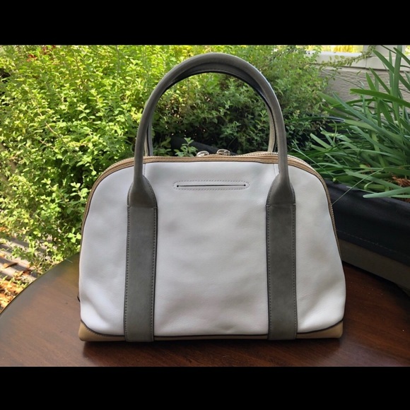 🌸 Coach purse - Picture 2 of 4